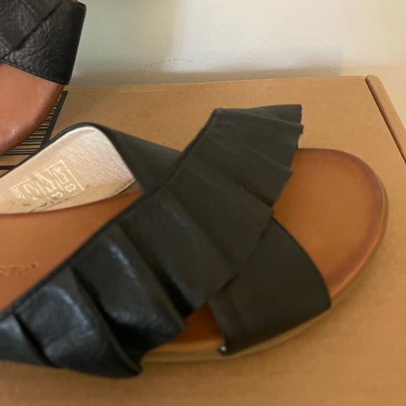 New unity in diversity leather slide sandals sz 8 39 $80 - Picture 2 of 5